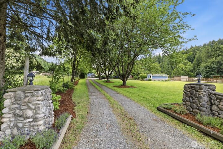 Property Photo:  13732  217th Avenue SE  WA 98027 