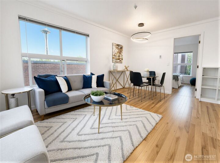Property Photo: 621 5th Avenue N 402 WA 98109