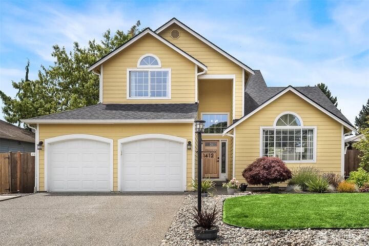 Property Photo:  1412  90th Drive NE  WA 98258 