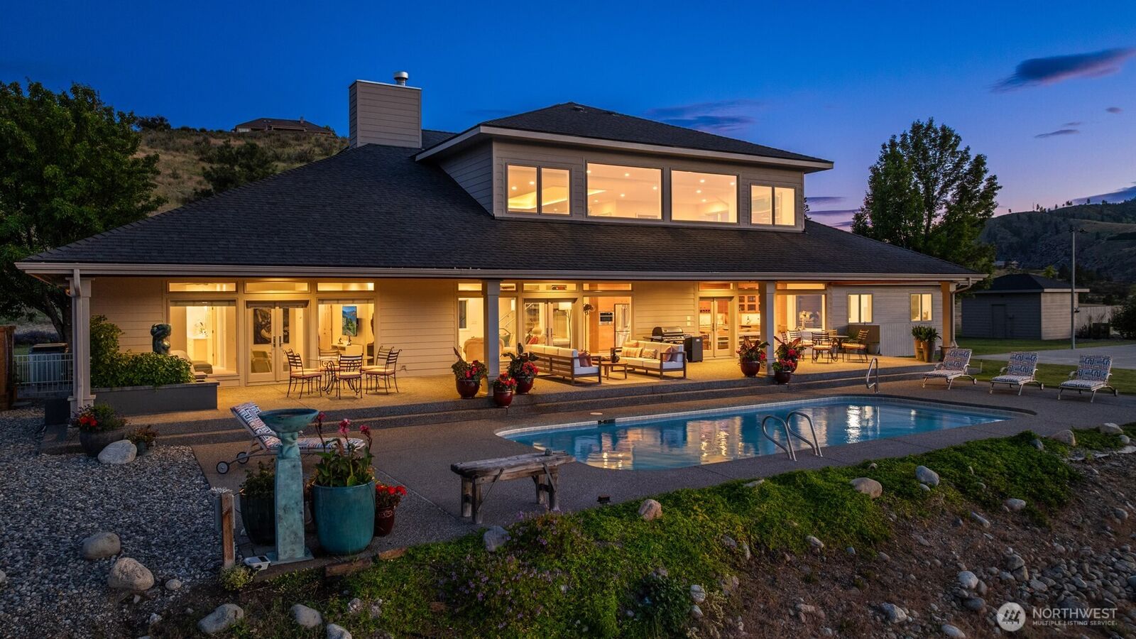 Property Photo:  450  Hawks Meadow Road  WA 98816 