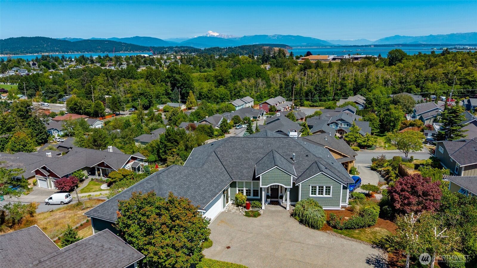 Property Photo:  2314  20th Street  WA 98221 