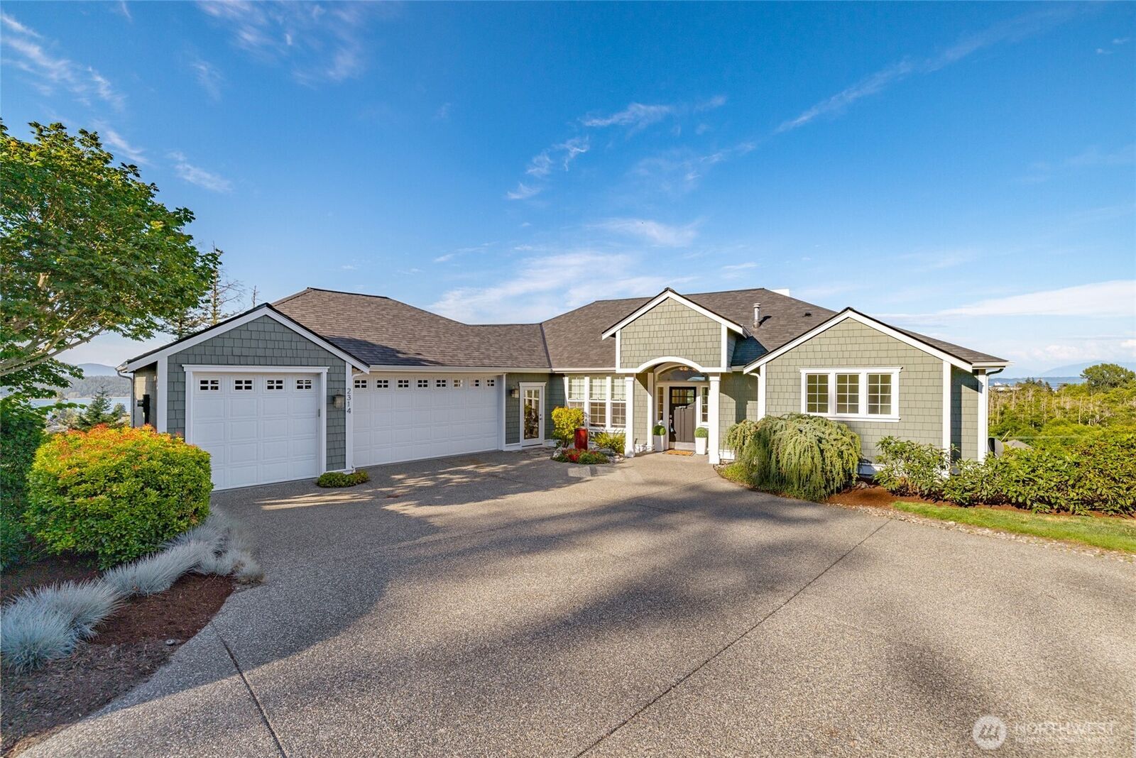 Property Photo:  2314  20th Street  WA 98221 