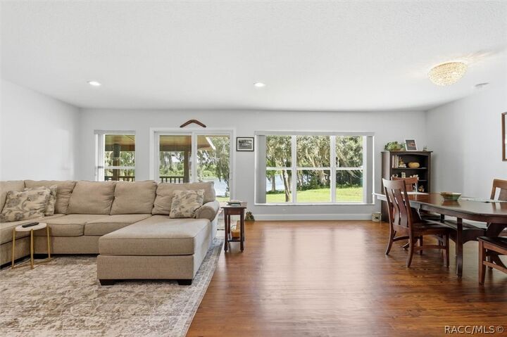 Property Photo: 4099 W Ridge Lane FL 34433