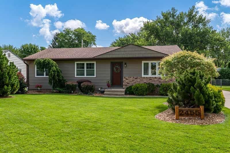 Property Photo: 2455 Wood Drive WI 53511
