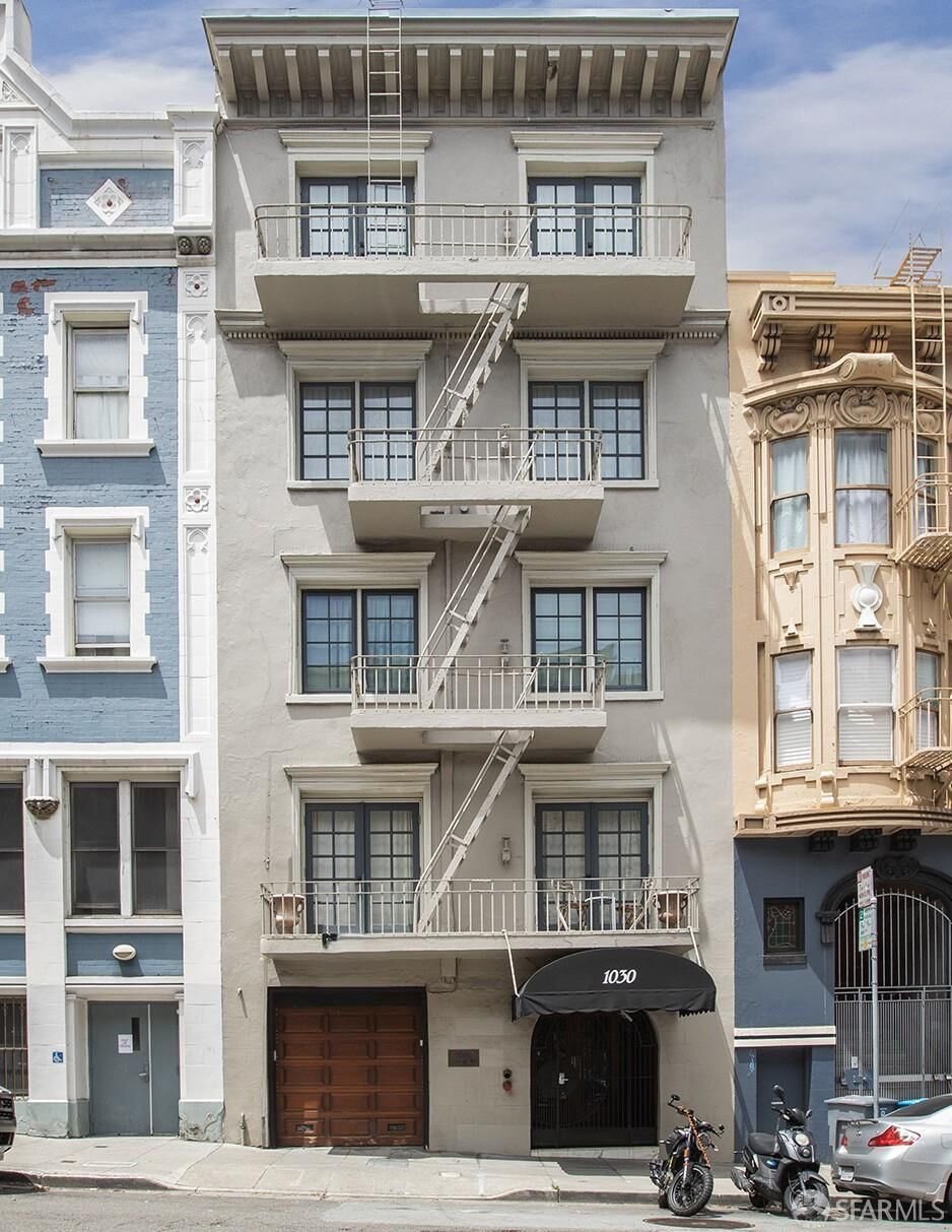 Property Photo:  1030 Bush Street 3  CA 94109 