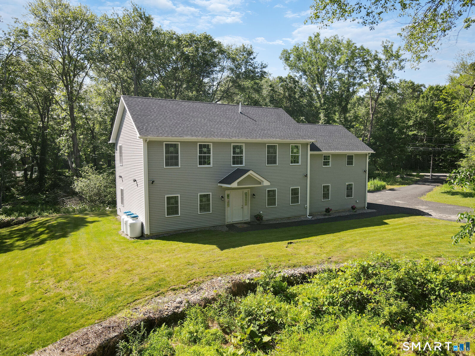 Property Photo:  1050 Jarvis Street  CT 06410 