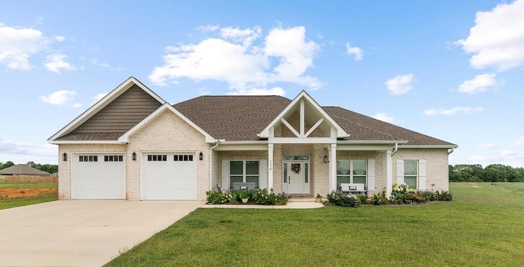 Property Photo:  116 Heritage Way  AL 36345 