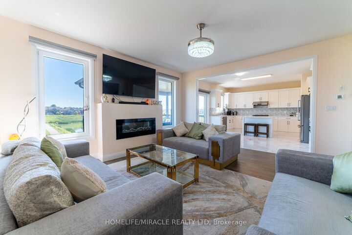 Property Photo: 42 Grandville Circle ON N3L 0J3