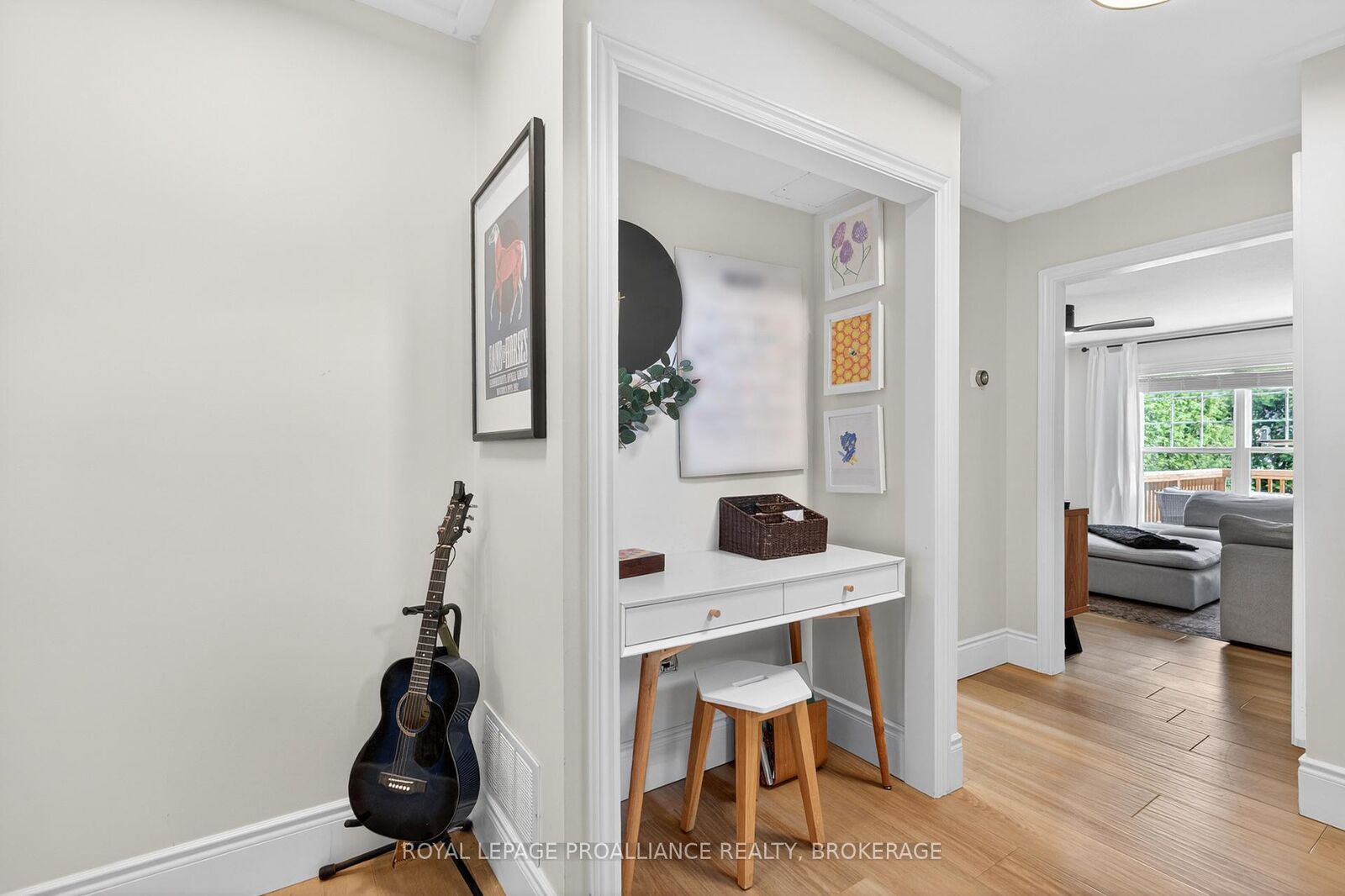 Property Photo:  87 Dalgleish Avenue  ON K7K 7E1 