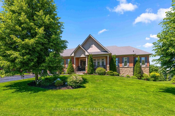 Property Photo: 6 Masters Creek Boulevard ON L9W 6L7