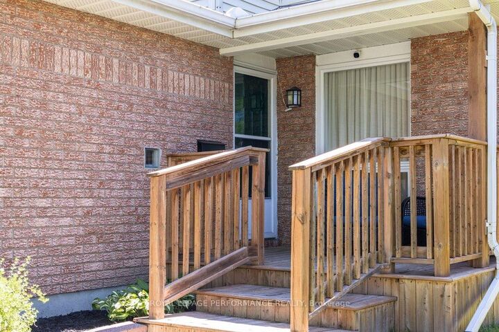 Property Photo: 38 Burlington Crescent ON K1T 3K6