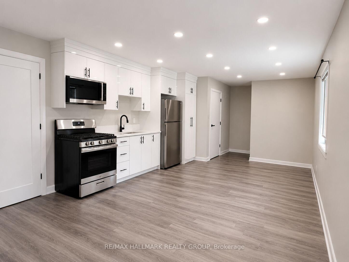 Property Photo:  131 Camelia Avenue 3B  ON K1K 2X5 
