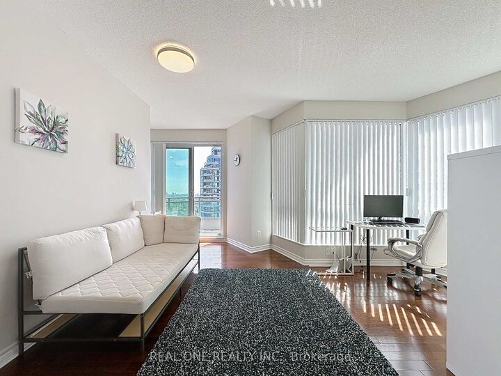 Property Photo:  18 Holmes Avenue 2205  ON M2N 0E1 
