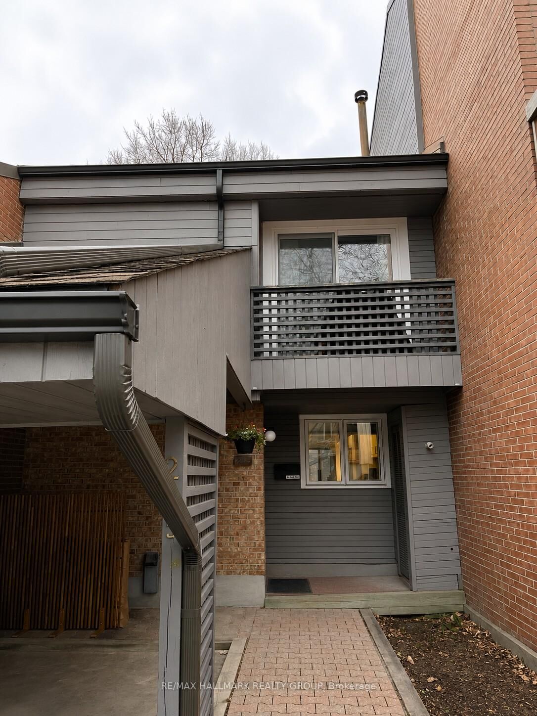 Property Photo:  285 Bruyere Street  ON K1N 5E5 