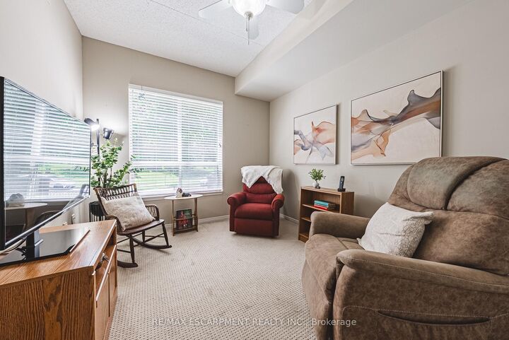Property Photo:  2075 Amherst Heights Drive 103  ON L7P 5B8 