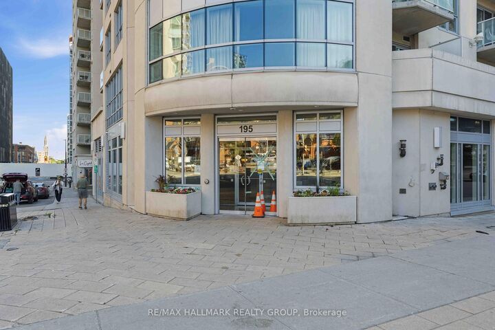 Property Photo:  195 Besserer Street 1402  ON K1N 0B6 