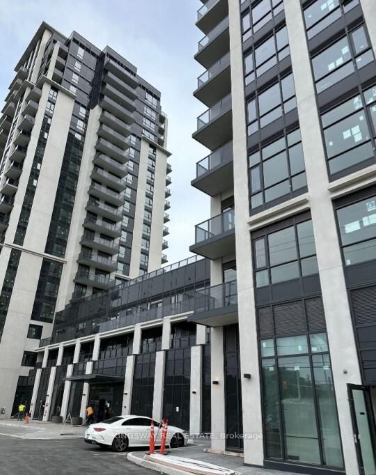 Property Photo:  202 Burnhamthorpe Road E 1207W  ON L5A 0B2 