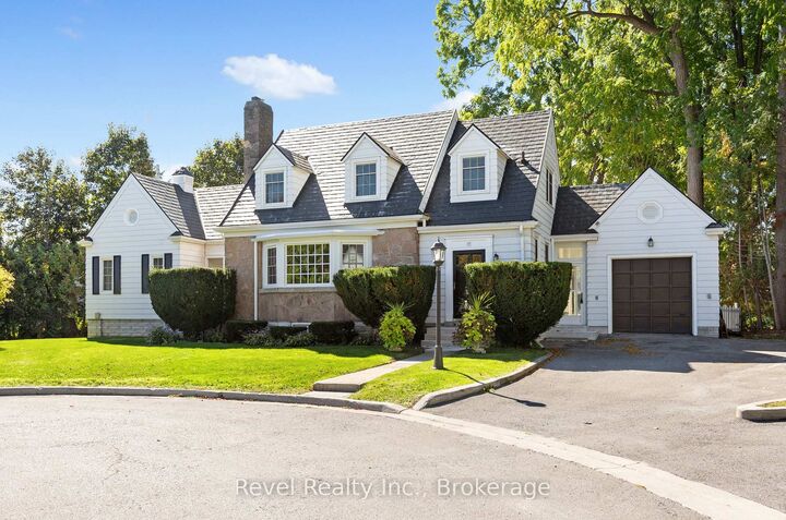 Property Photo: 13 Sylvan Crescent ON K9V 2W4
