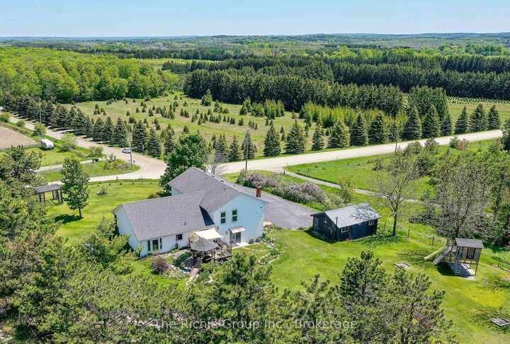 Property Photo: 994490 Mono-Adjala Townline ON L9W 6H6