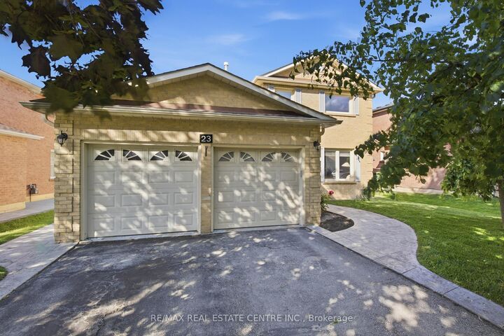 Property Photo: 23 Deer Valley Drive ON L7E 2E3
