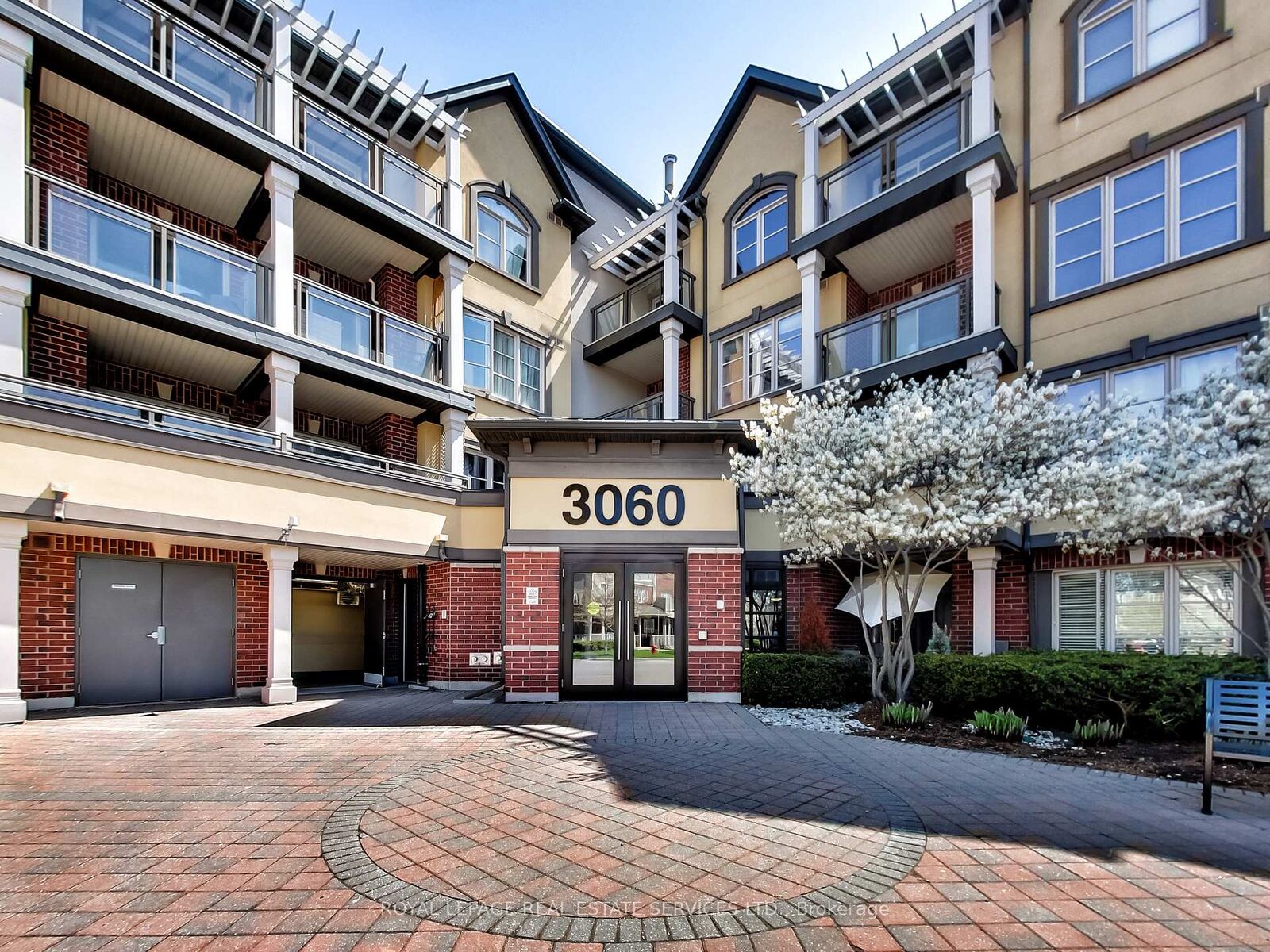 Property Photo: 3060 Rotary Way 221 ON L7M 0G9