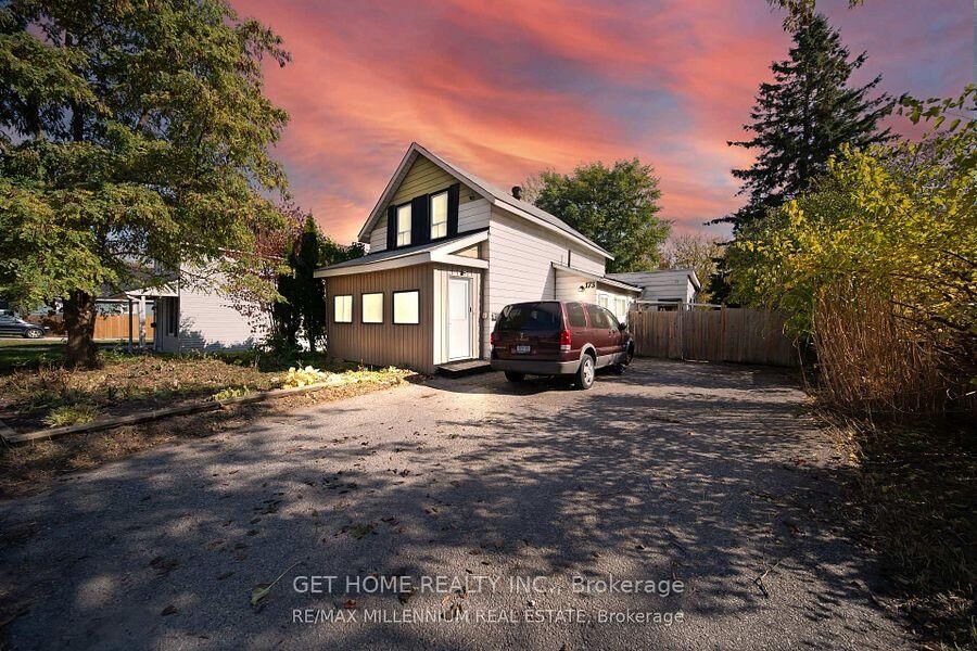Property Photo: 173 Barrie Road ON L3V 2P6