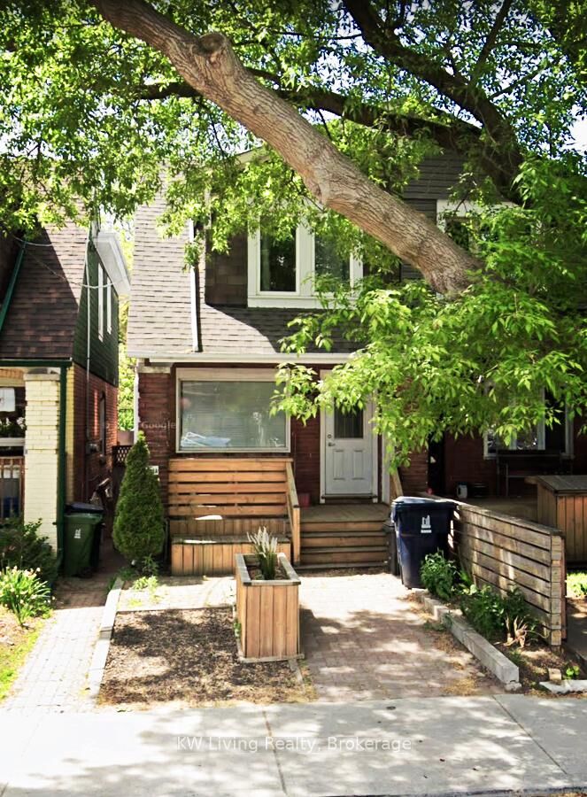 Property Photo: 928 Broadview Avenue ON M4K 2R1