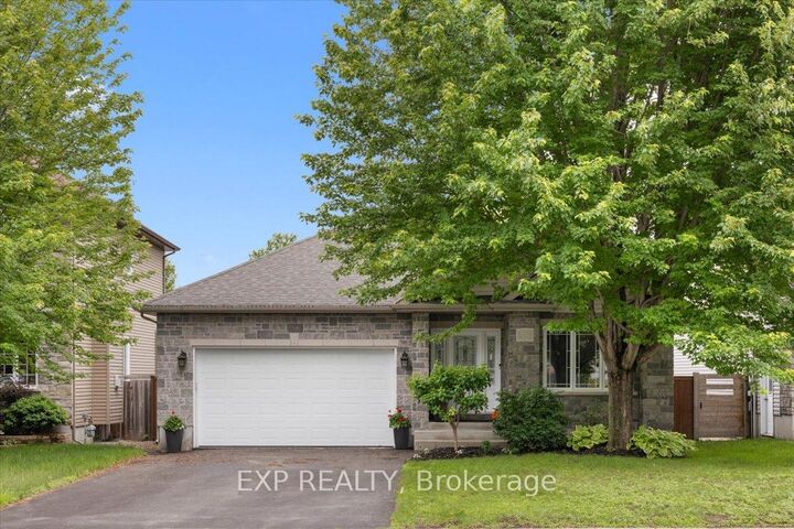 35 Honore Crescent — photo 1