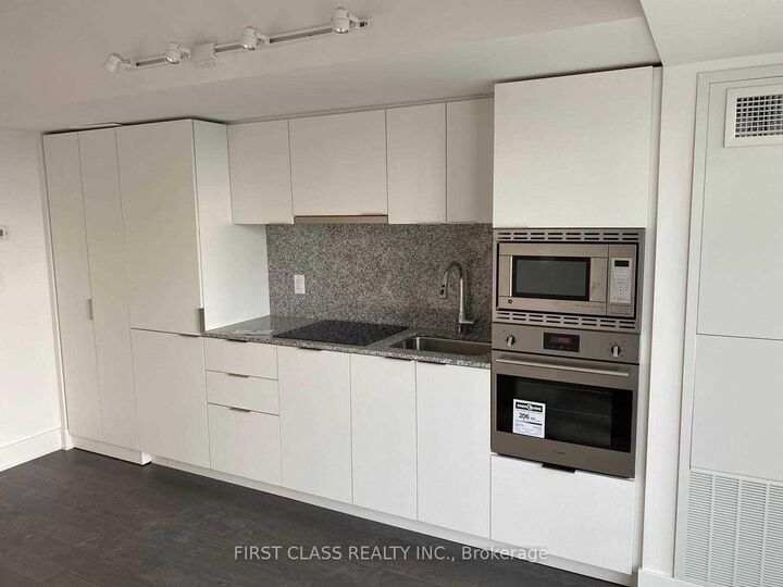 Property Photo:  955 Bay Street 2811  ON M5S 0C6 
