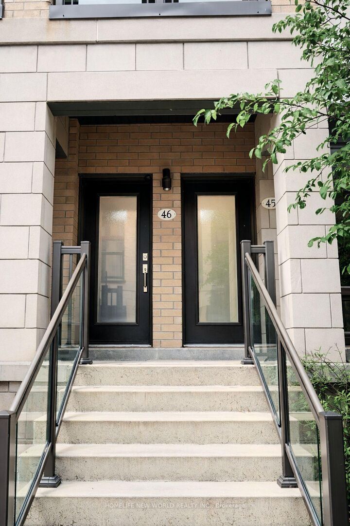 Property Photo:  19 Eldora Avenue 45  ON M2M 1R3 