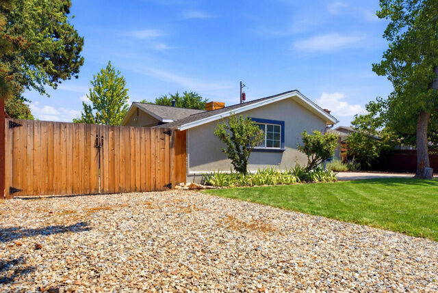 Property Photo:  7237 S 2700 E  UT 84121 