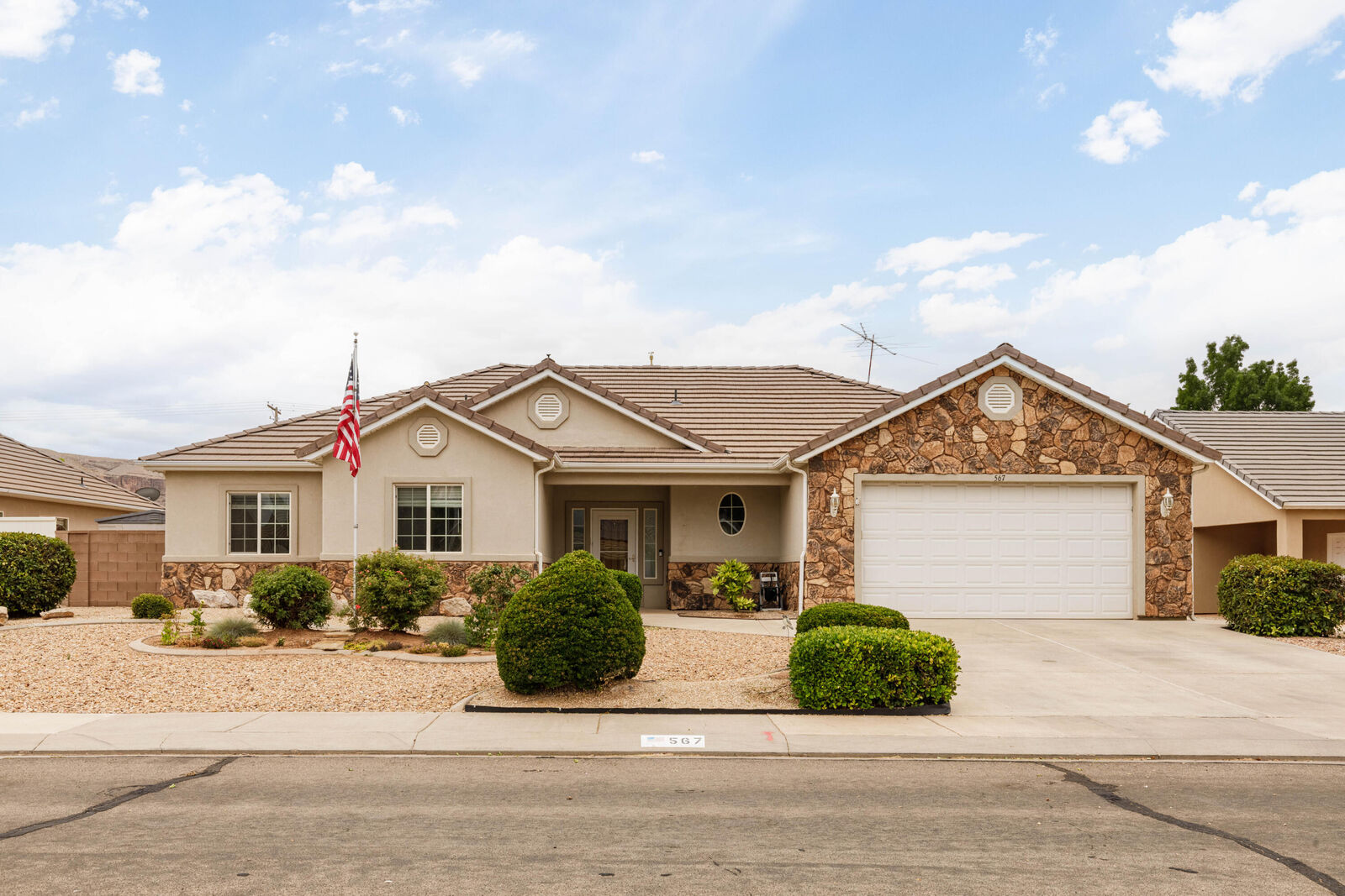 Property Photo:  567 W 375 S  UT 84737 