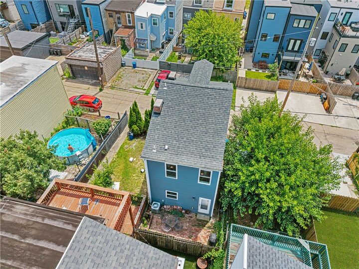 Property Photo:  3936 Clement Way  PA 15224 