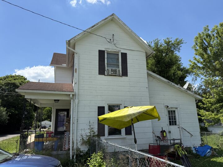 Property Photo:  1420 Augusta Street  OH 45503 