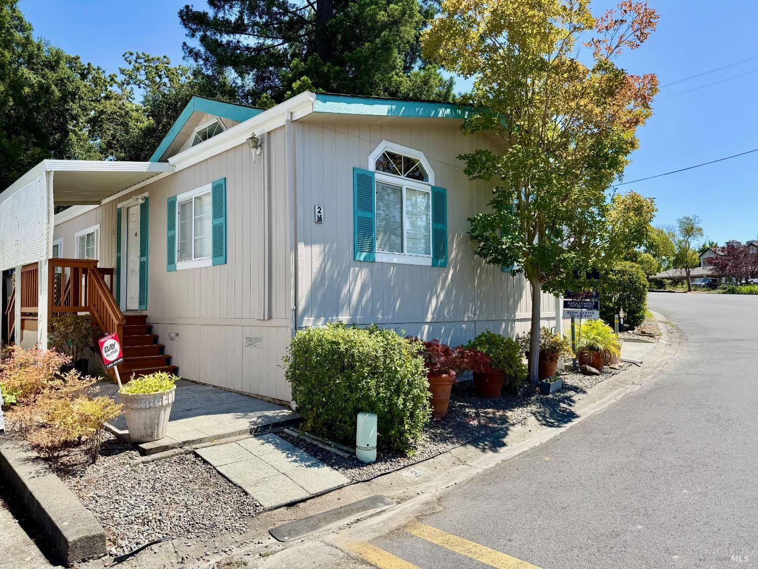 Property Photo: 2 Bluejay Drive CA 95409
