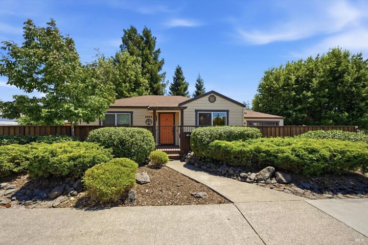 Property Photo:  2006 Montgomery Drive  CA 95405 