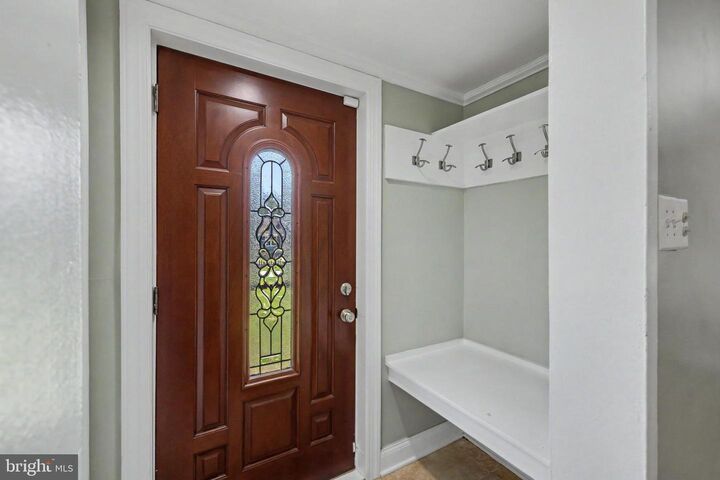 Property Photo:  8608 Woodlawn Court  VA 22309 