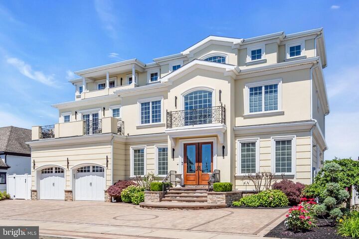 Property Photo: 32 Freeman Court NJ 08753