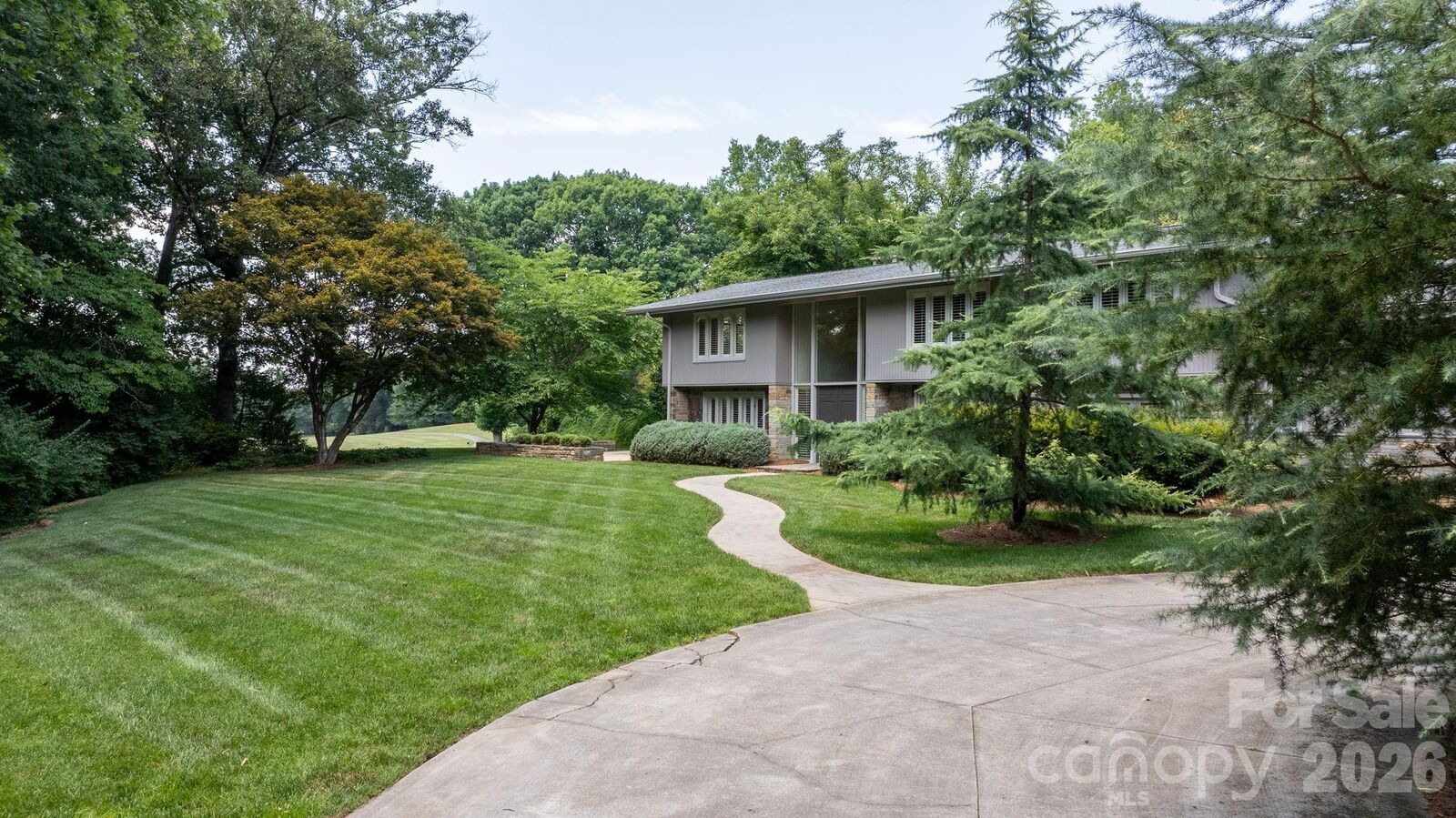 Property Photo:  226 20th Avenue Place  NC 28601 