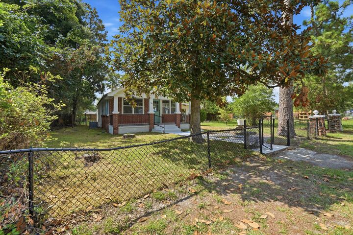 Property Photo:  107 Grant Street  SC 29488 