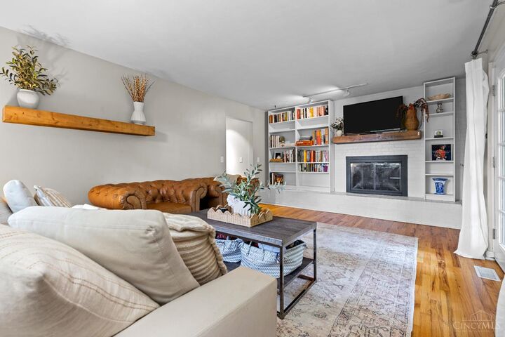Property Photo:  1207 Isis Avenue  OH 45208 