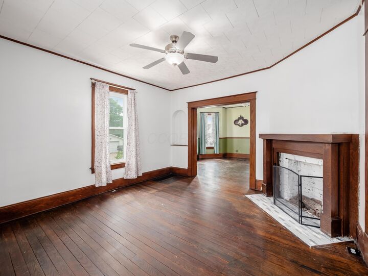 Property Photo: 118 E Burgess Street OH 43050