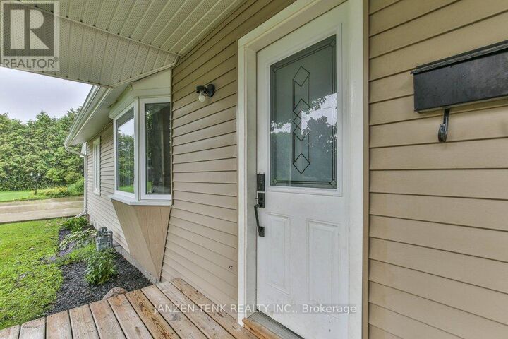 Property Photo:  11793 Springfield Road  ON N0L 2J0 