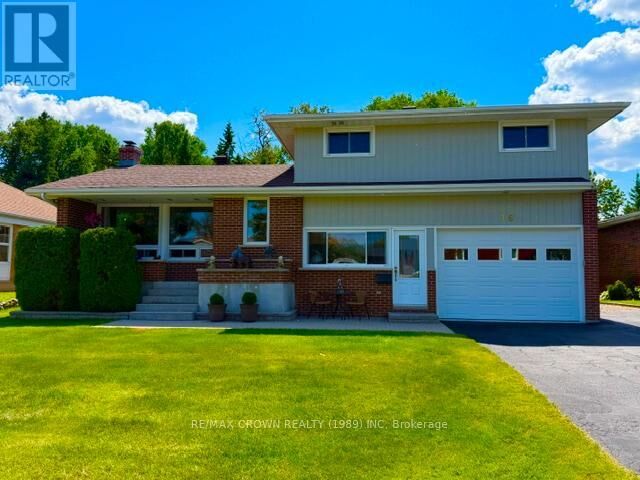 Property Photo:  16 Kimberly Drive  ON P5N 1L5 