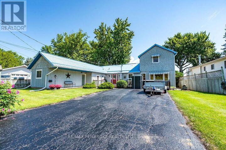 1213 Burns Drive — photo 1