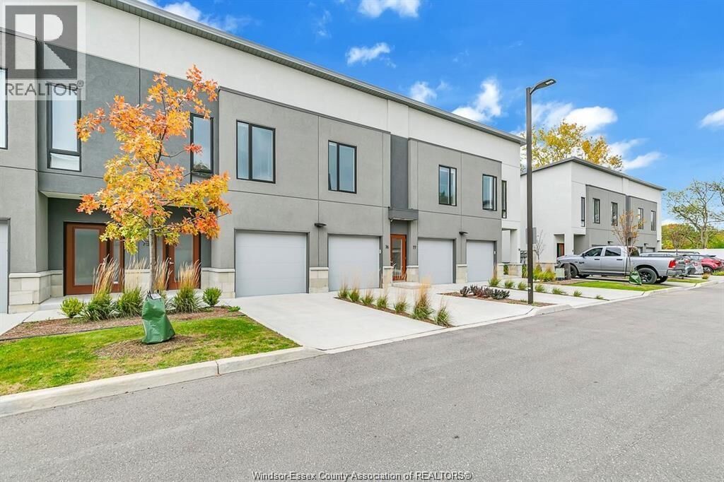Property Photo:  550 Sandison Street 71  ON N9E 0A3 