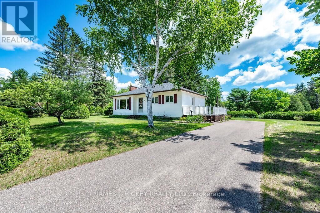 Property Photo: 22 Sydney Street ON K0J 1J0