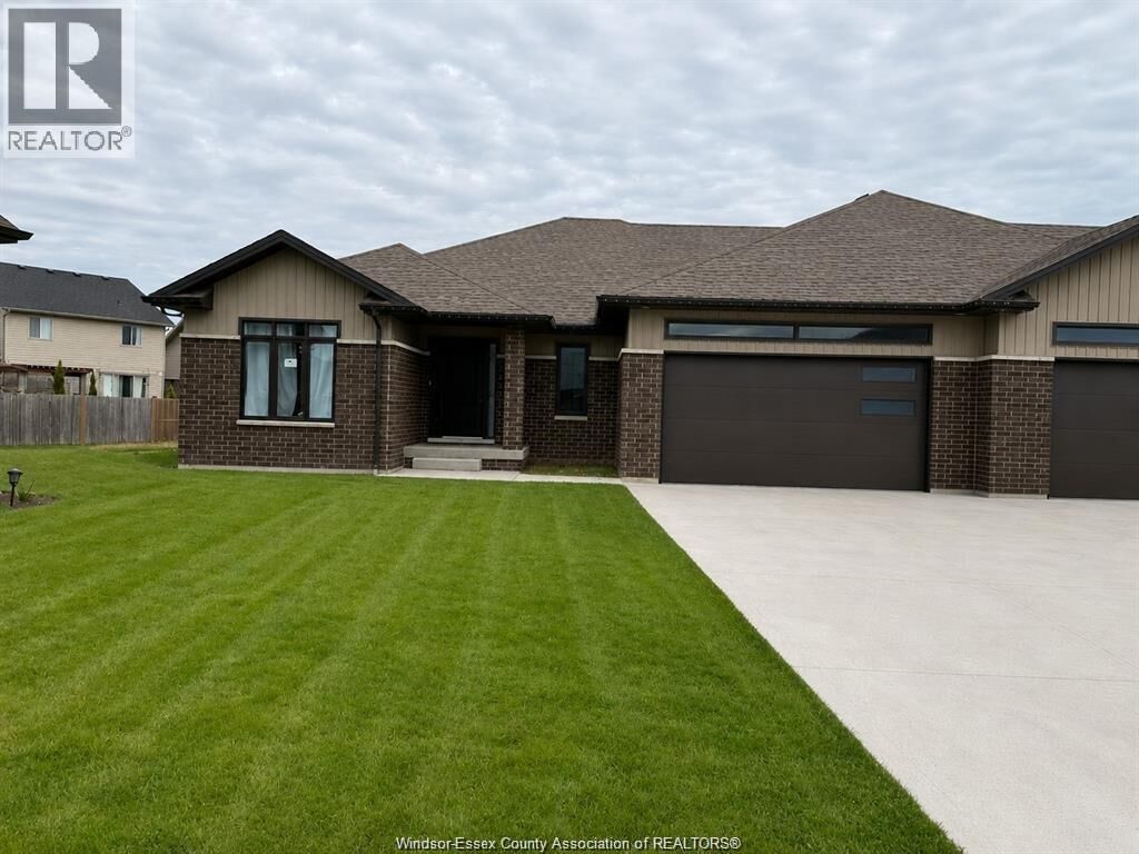 Property Photo:  85 Bordeaux Place  ON N7M 0S4 