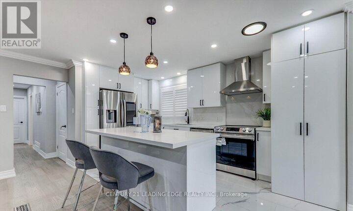 Property Photo:  2B Horizon Crescent  ON M1T 2G3 