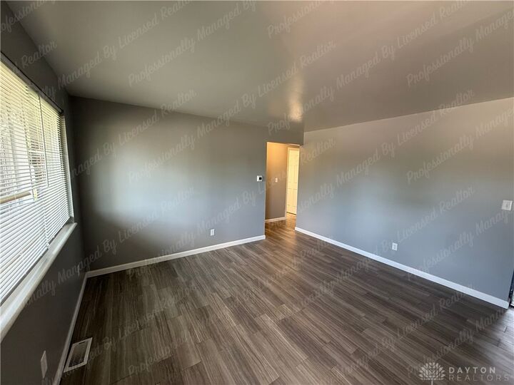 Property Photo:  5444 Bellefontaine  OH 45424 